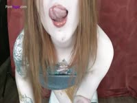 Sweet Betty fills her lace panties and has FUN
